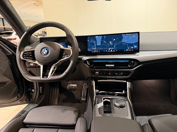BMW 330e 8 of 12