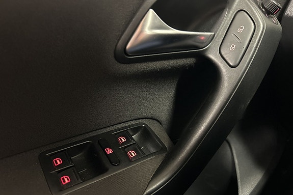Volkswagen Polo 16 of 21