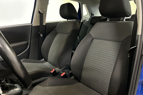 Volkswagen Polo 10 of 21