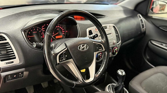 Hyundai i20 15 of 21