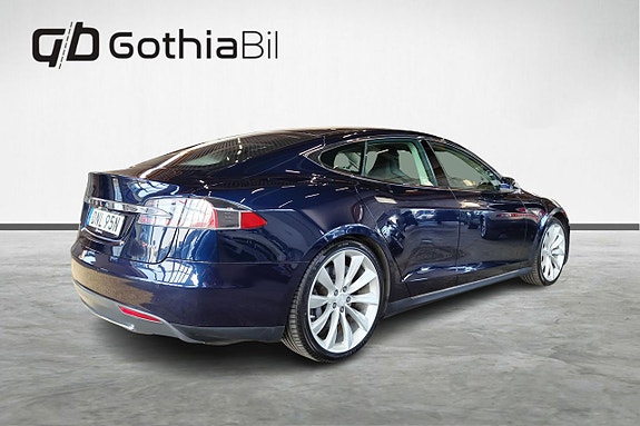 Tesla Model S 5 of 5