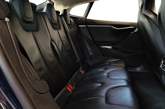 Tesla Model S 12 of 23