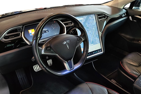 Tesla Model S 18 of 23