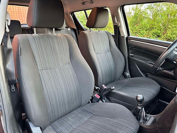 Suzuki Swift 12 of 25