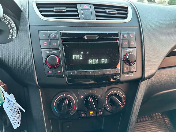 Suzuki Swift 14 of 25