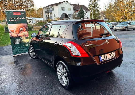 Suzuki Swift 23 of 25