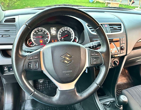 Suzuki Swift 21 of 25