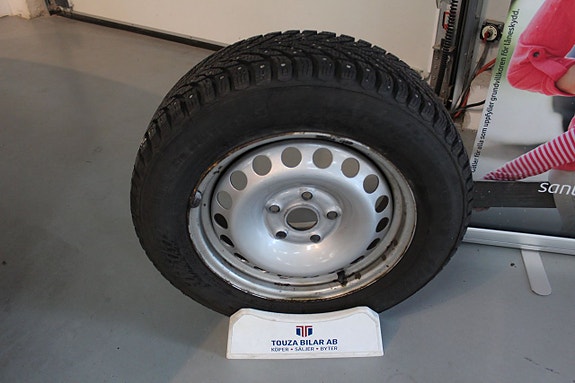 Volkswagen Caddy 22 of 22