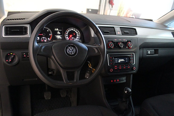 Volkswagen Caddy 12 of 22