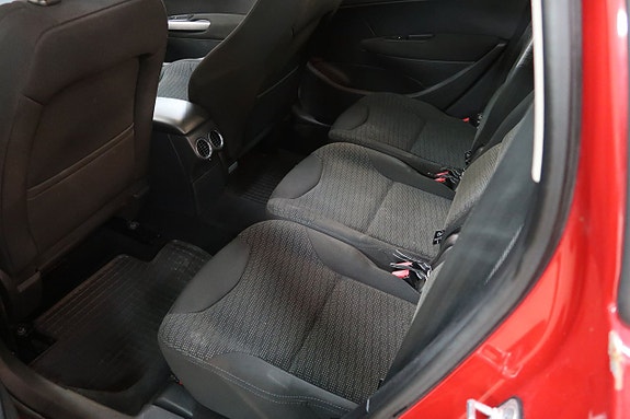 Peugeot 308 SW 11 of 17