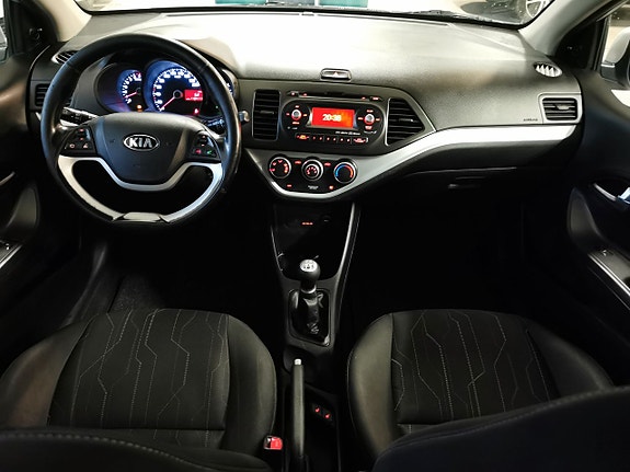 Kia Picanto 13 of 16