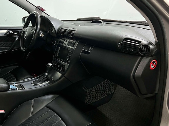 Mercedes-Benz C55 16 of 21