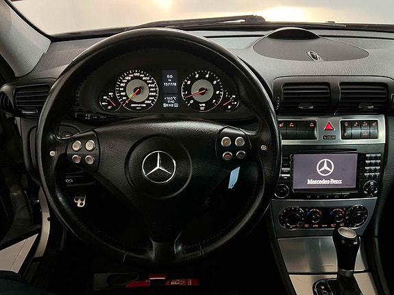 Mercedes-Benz C55 11 of 21