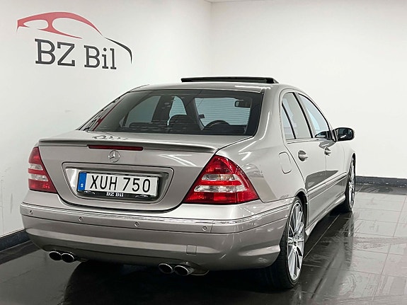 Mercedes-Benz C55 5 of 21