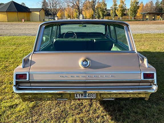 Oldsmobile Dynamic 88 7 of 25