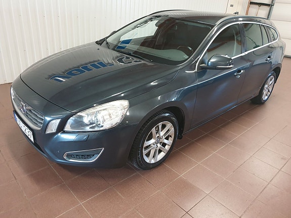 Volvo V60 3 of 8