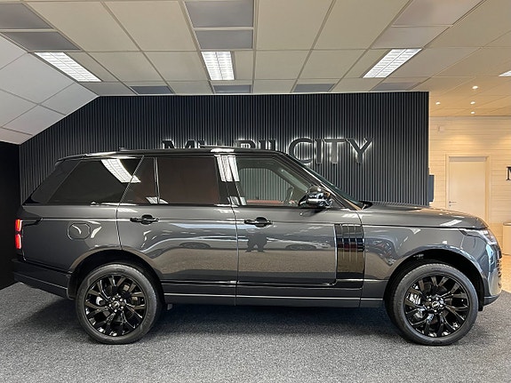 Land Rover Range Rover 9 of 30