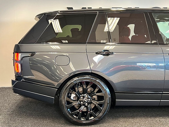 Land Rover Range Rover 11 of 30