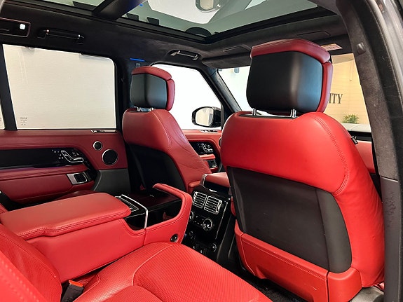 Land Rover Range Rover 22 of 30