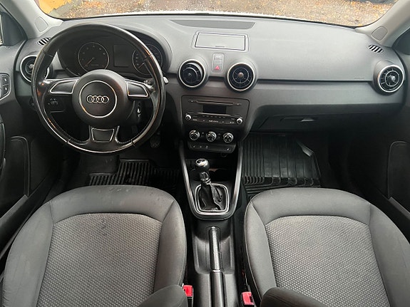 Audi A1 4 of 5