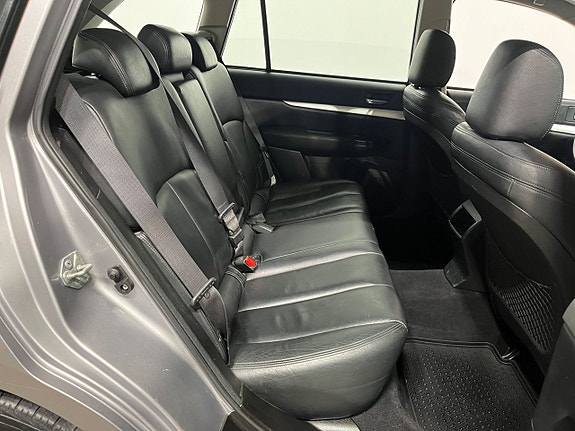 Subaru Outback 6 of 14