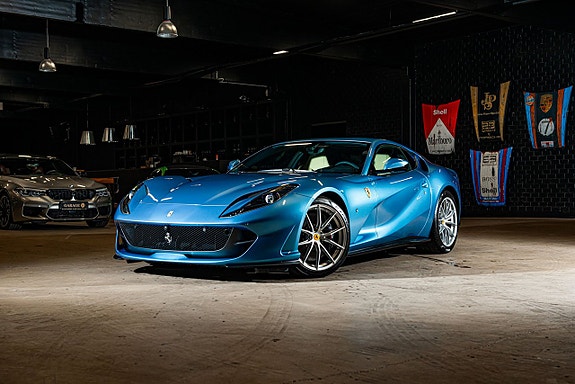 Ferrari 812 Superfast 2 of 5