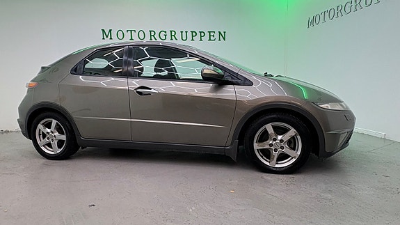 Honda Civic 3 of 21