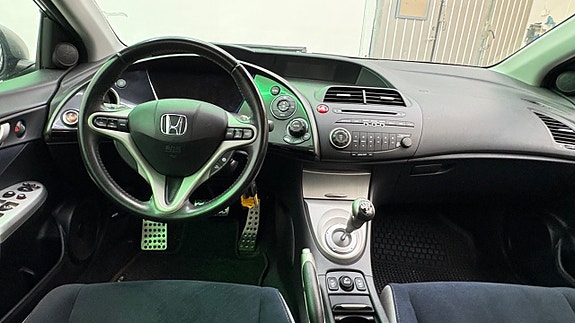 Honda Civic 15 of 21