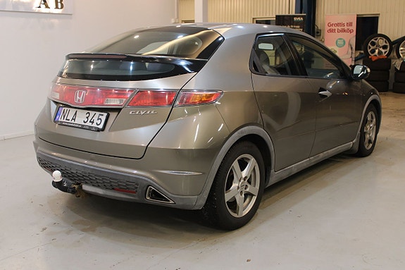 Honda Civic 4 of 5