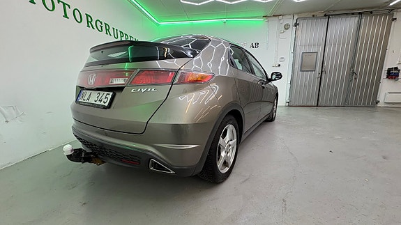 Honda Civic 10 of 21