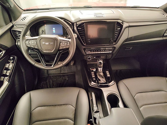 Isuzu D-max 4 of 9