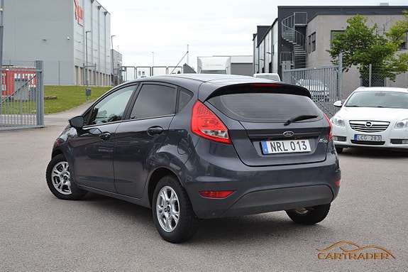 Ford Fiesta 2 of 13