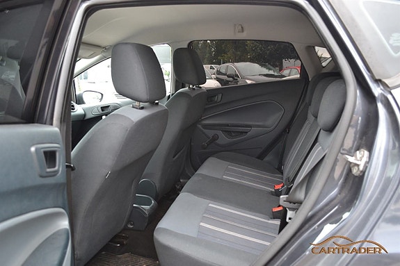 Ford Fiesta 12 of 13