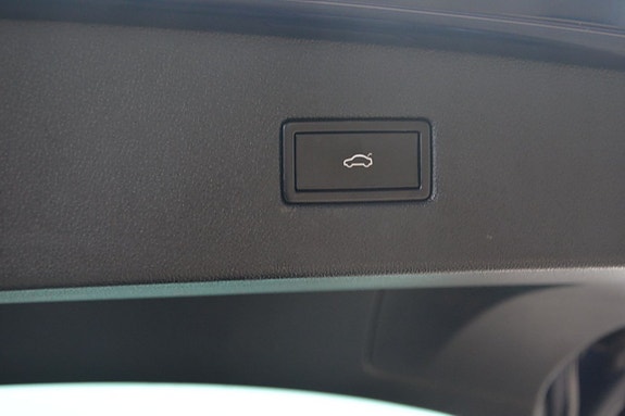 Volkswagen Tiguan 5 of 13