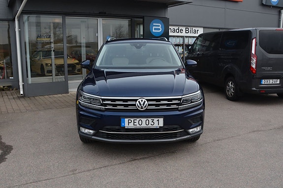 Volkswagen Tiguan 2 of 13