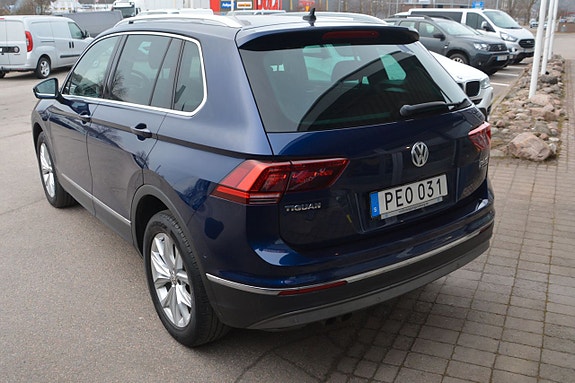 Volkswagen Tiguan 4 of 13