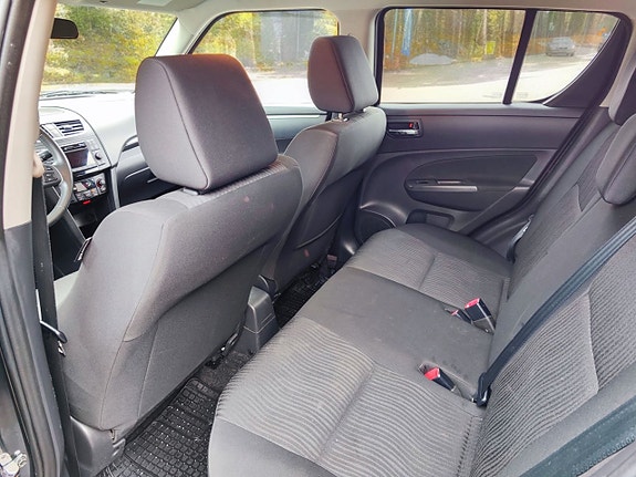 Suzuki Swift 10 of 10