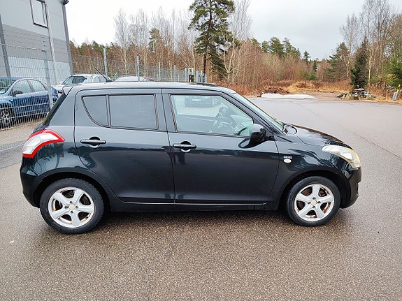 Suzuki Swift 4 of 5