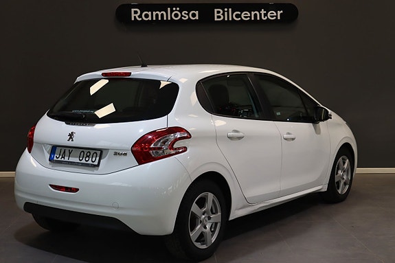 Peugeot 208 7 of 22