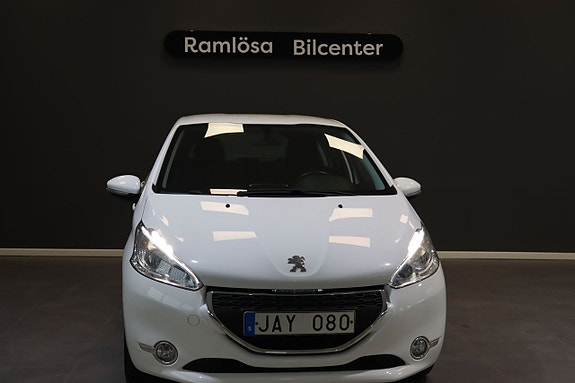 Peugeot 208 4 of 22