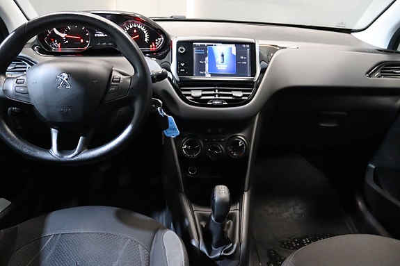 Peugeot 208 13 of 22