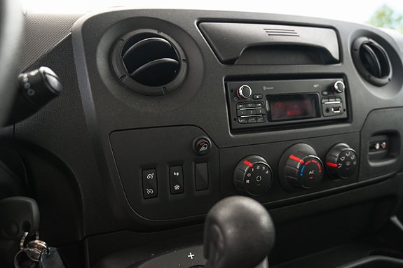 Renault Master 18 of 25