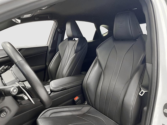 Lexus NX350h 8 of 19