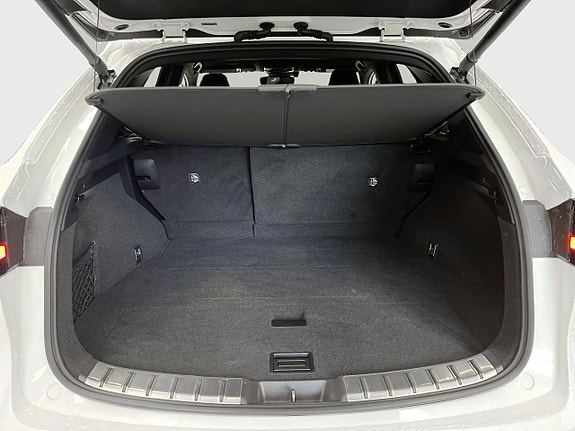 Lexus NX350h 17 of 19