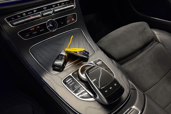 Mercedes-Benz E300 de 19 of 22