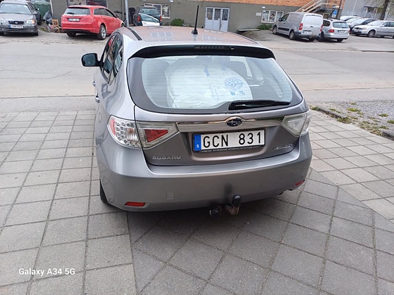 Subaru Impreza 14 of 17