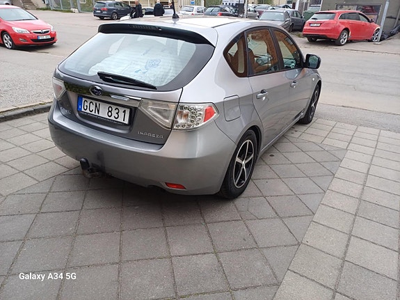 Subaru Impreza 3 of 5