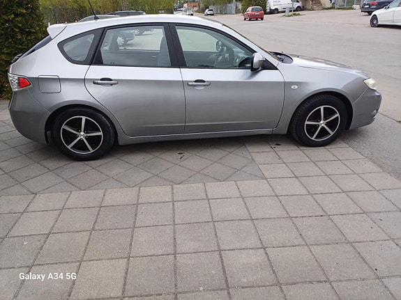 Subaru Impreza 9 of 17