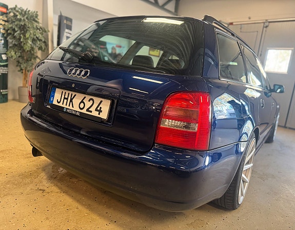 Audi S4 9 of 24