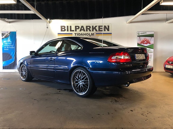 Volvo C70 3 of 7